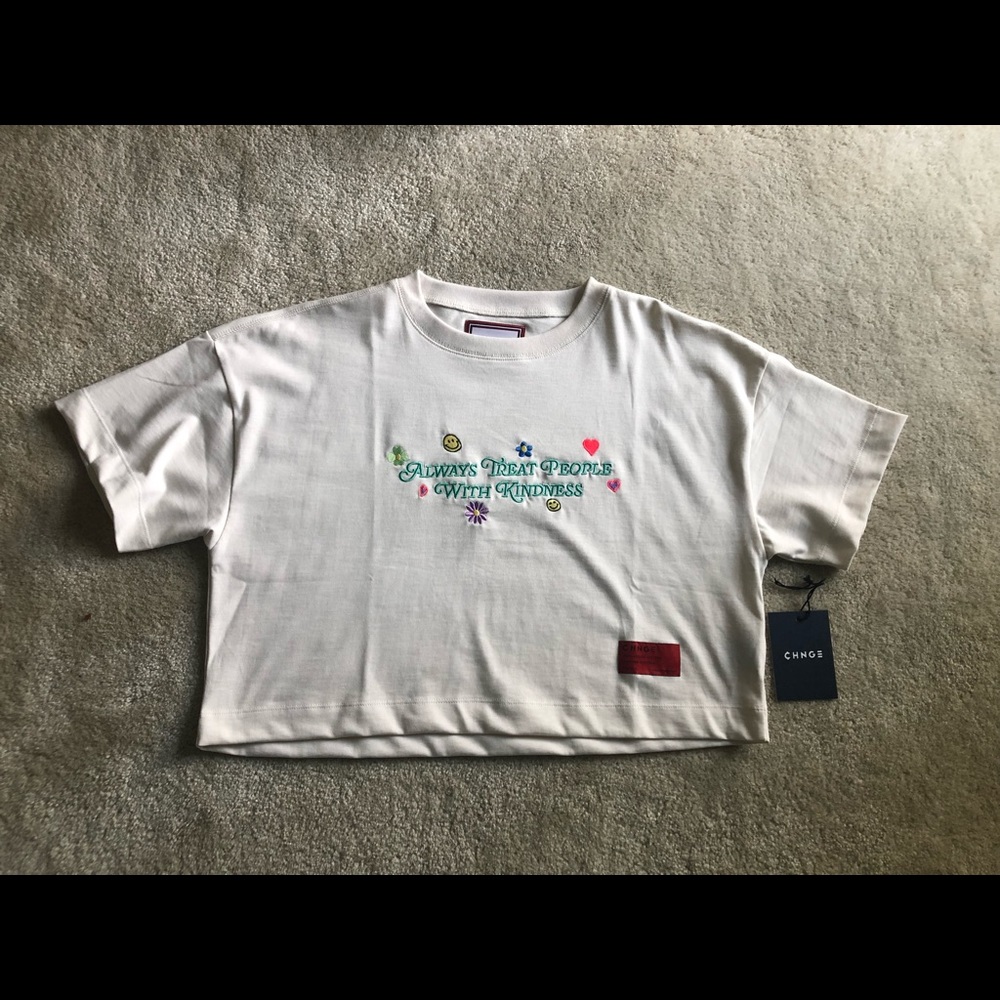 CHNGE Treat People With Kindness Crop Top (Chalk)